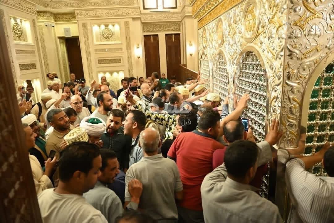 بعد ان اعترض المتصهينون على الشعب المصري بسبب دعاء  ( فاطمة الزهراء ) عليها السلام ...